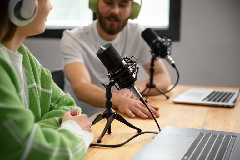 guía para lanzar un podcast de marca